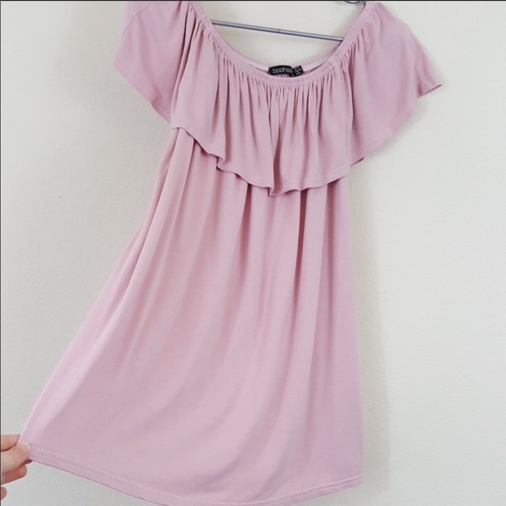 ⚫️BooHoo Pink Ruffle Top - Picture 2 of 4